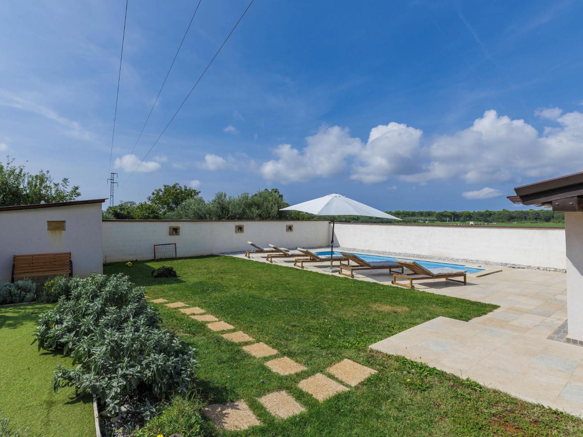 Holiday Home Barbolan By Interhome Medulin Buitenkant foto
